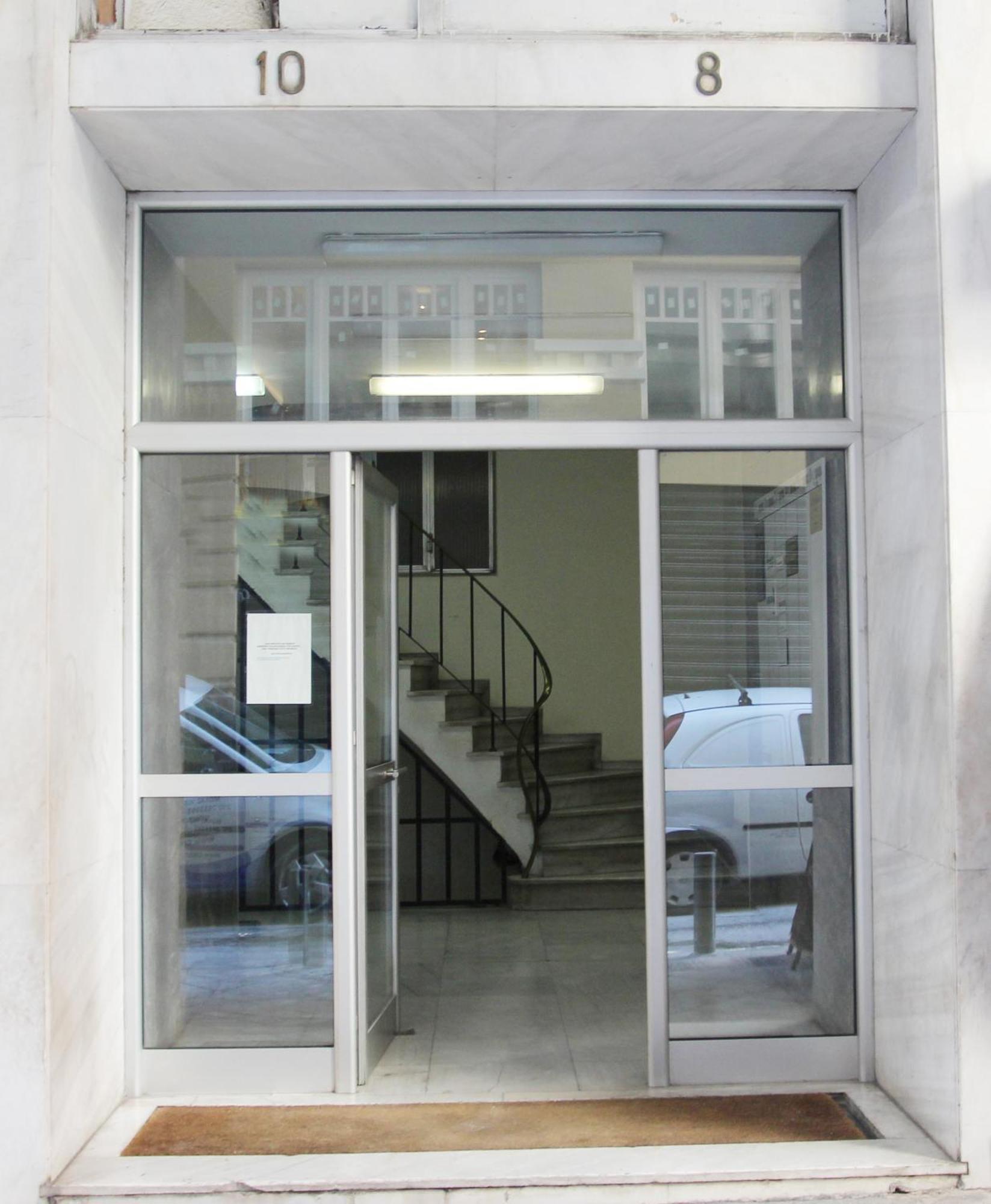Metropolis Luxury Living